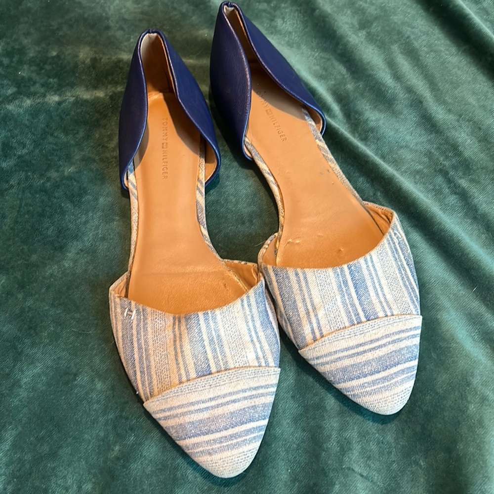 Women’s flats